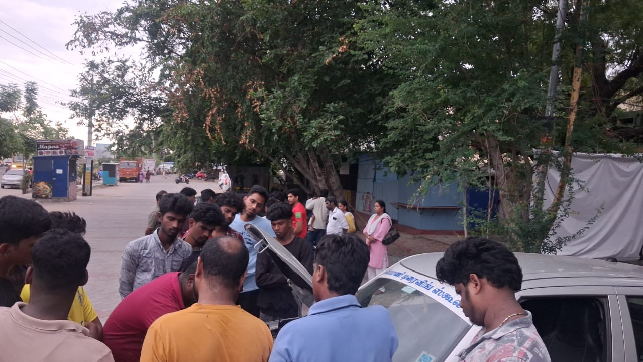 Kalyani Driving School Students